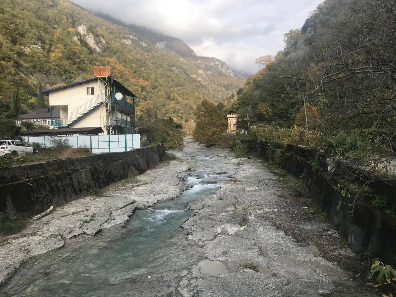 Барнаба กากรา ภายนอก รูปภาพ